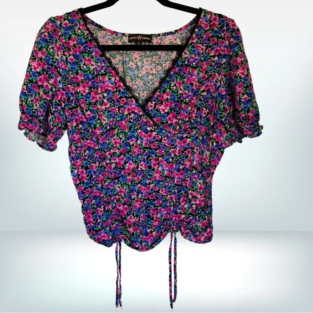 Almost Famous Floral Cinched V Neck Top, size L - Picture 1 of 7